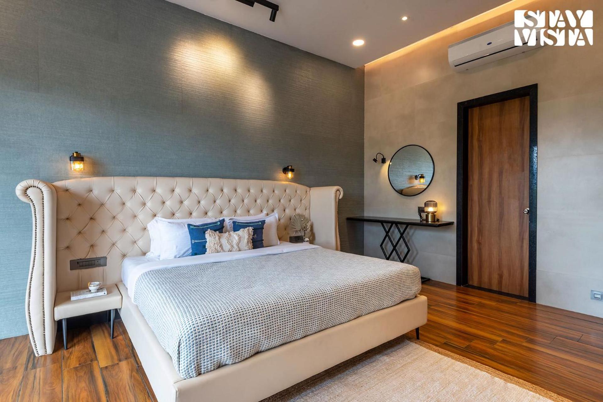Stayvista At La Nirvana With Pool, Music Speaker & Indoor-Outdoor Game Lonavala Exteriér fotografie