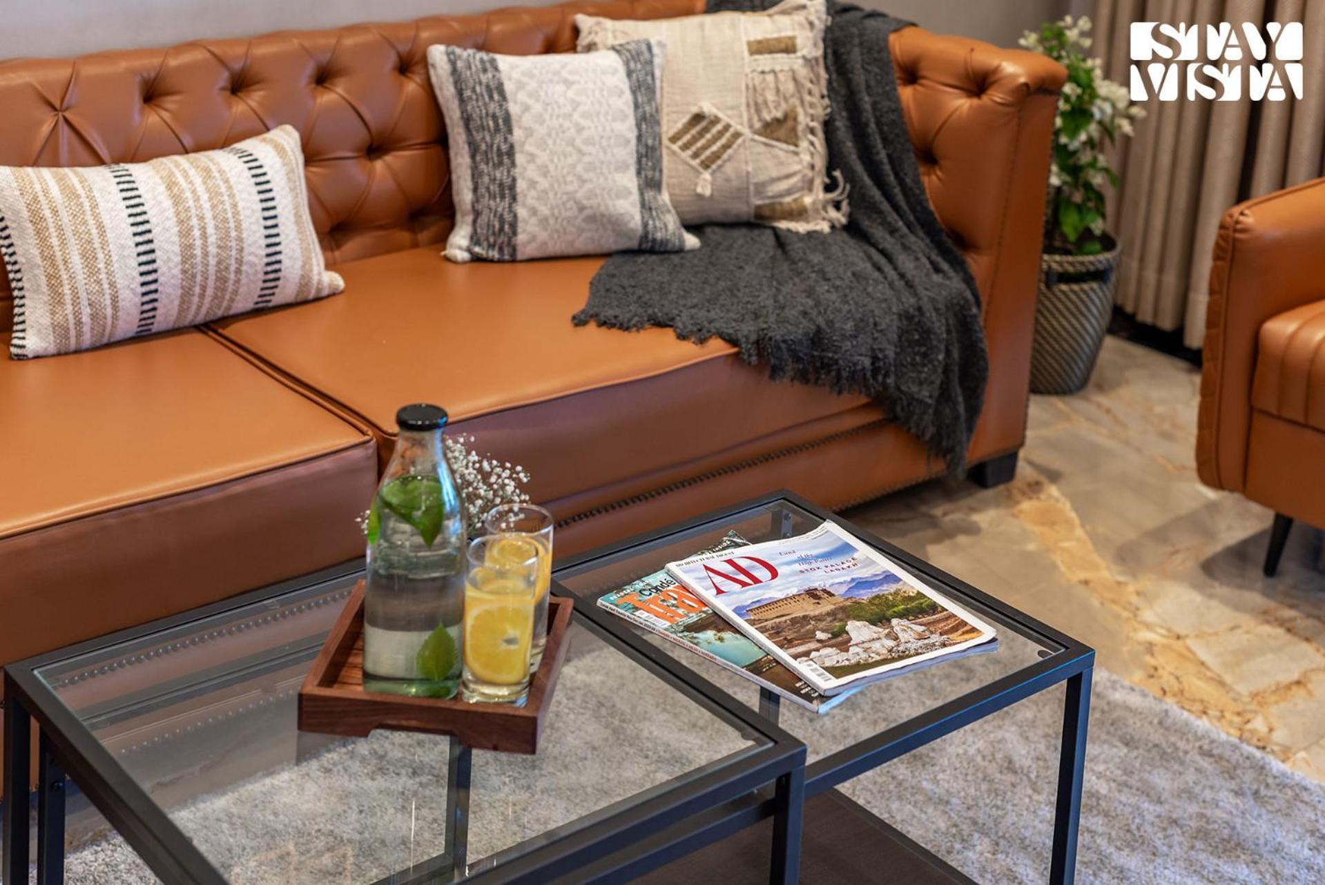 Stayvista At La Nirvana With Pool, Music Speaker & Indoor-Outdoor Game Lonavala Exteriér fotografie