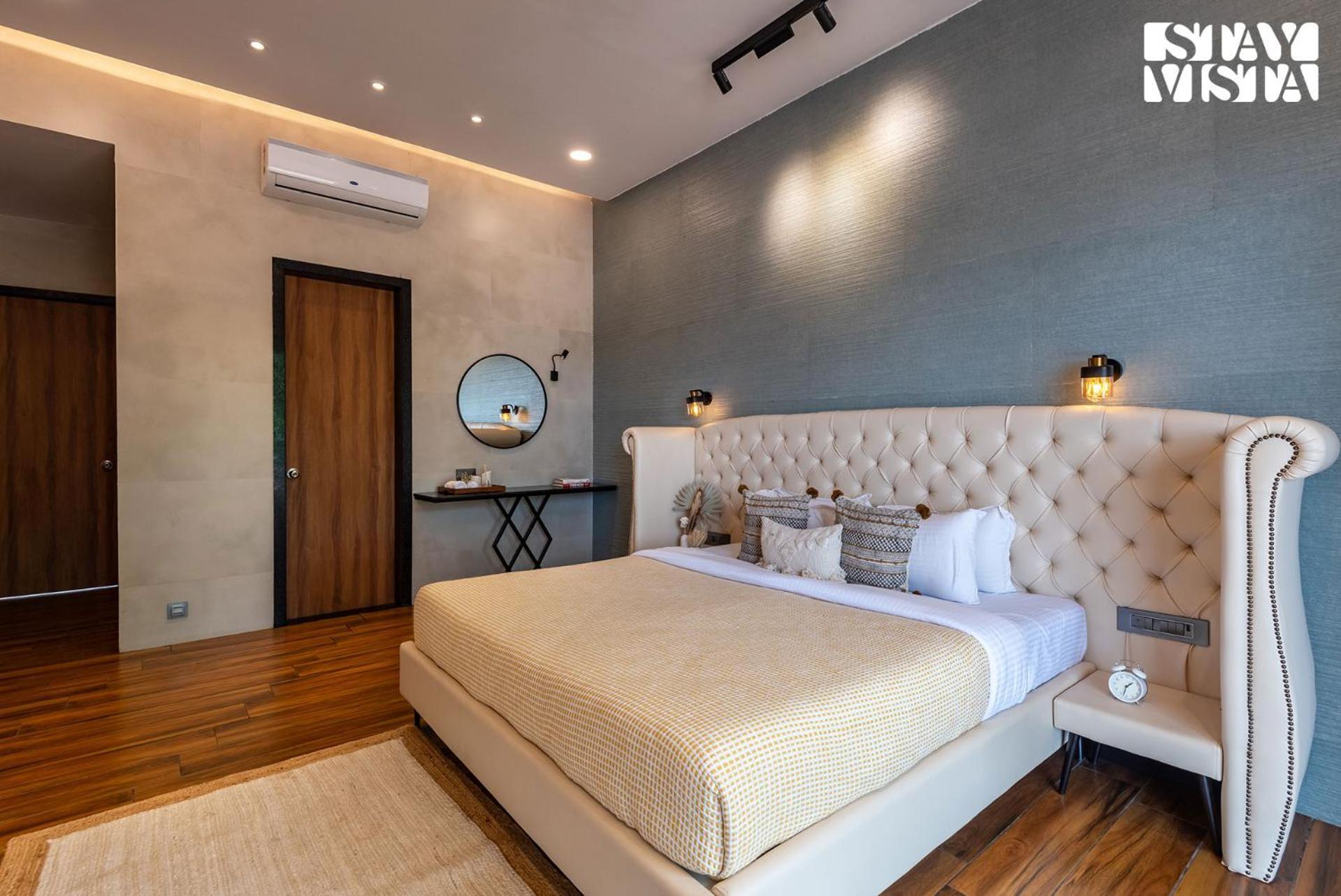 Stayvista At La Nirvana With Pool, Music Speaker & Indoor-Outdoor Game Lonavala Exteriér fotografie